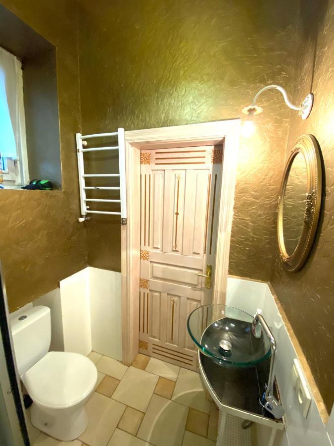 Квартира В Центрі На Вулиці Валова 21 リヴィウ エクステリア 写真