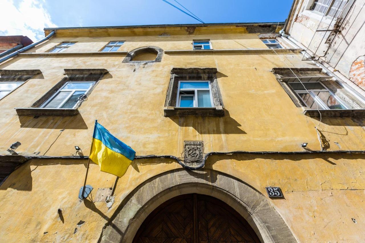Квартира В Центрі На Вулиці Валова 21 リヴィウ エクステリア 写真